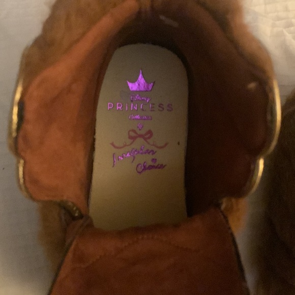 Amazingly cute beast boots.  Only worn in the house for trying on - Picture 4 of 6